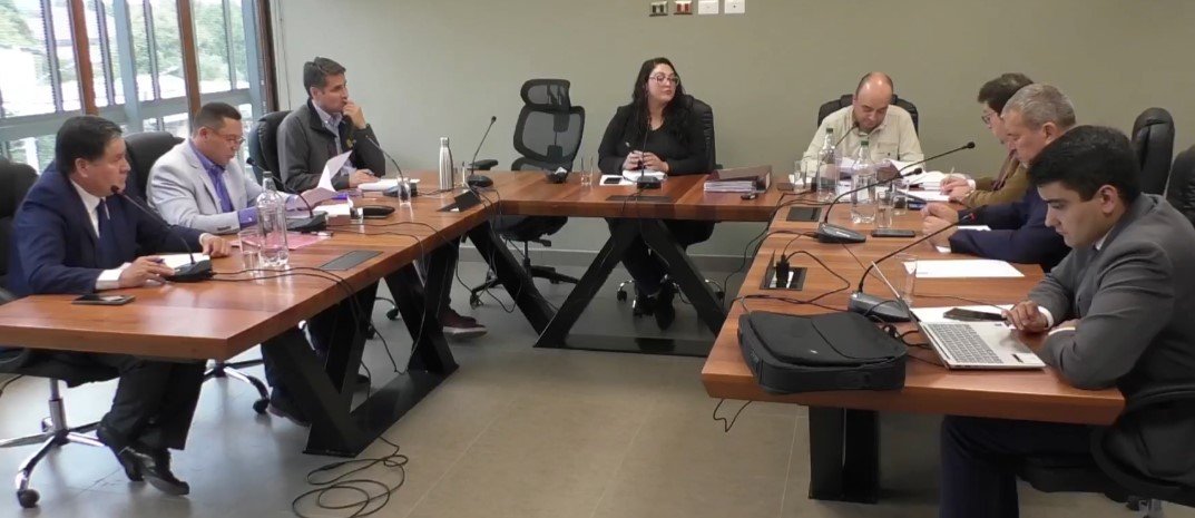🚨 Concejo Municipal de Angol frena auditoría externa y abre revisión interna por caso parquímetros